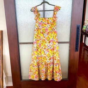 BCBG 60’s print flutter sleeve dress size large. Square neckline. NWT